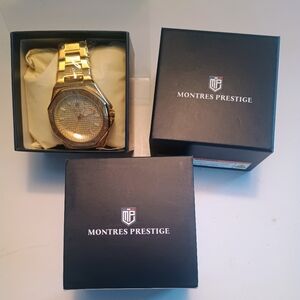 Gold-Tone Watch with Textured Dial